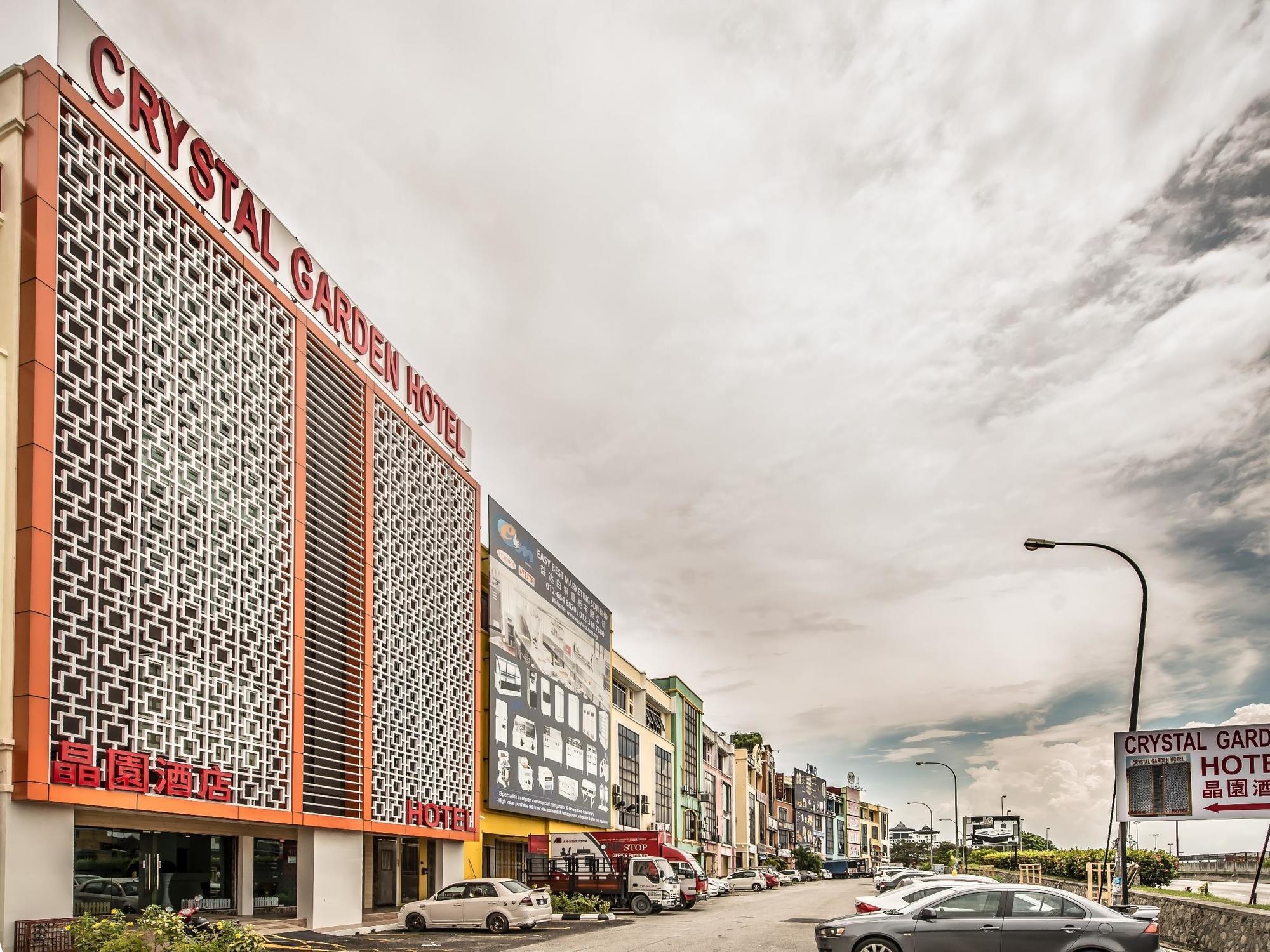 Crystal Garden Hotel - Сері-Кембанган Екстер'єр фото
